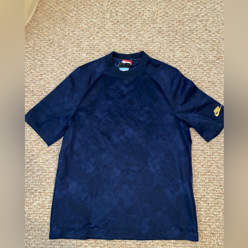 NIKE MENS MOC Lux SHIRT